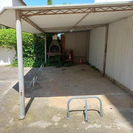 Monleon Villa A 10 Minutos De La Playa 2 Parking Gratuito Росес Екстериор снимка
