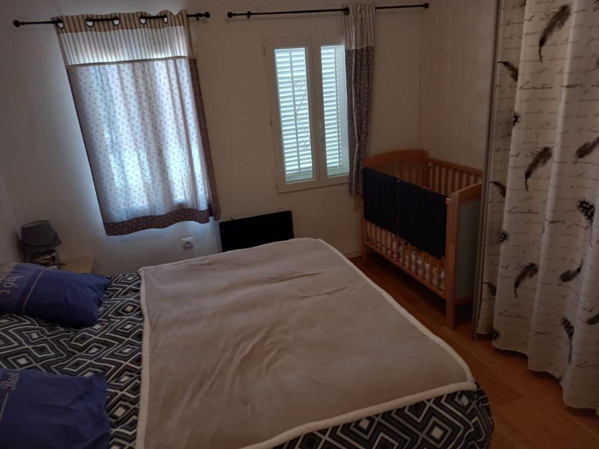 Monleon Villa A 10 Minutos De La Playa 2 Parking Gratuito Росес Екстериор снимка